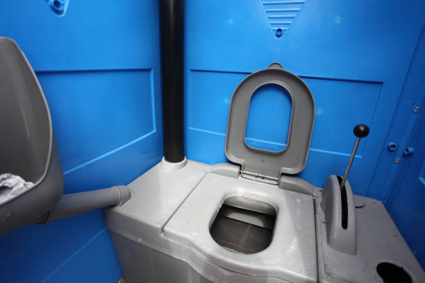 Affordable portable toilet rental in Eldridge, IA
