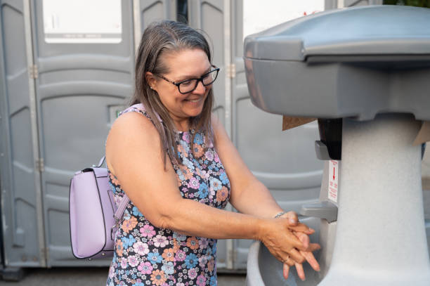 Best Portable toilet rental cost  in Eldridge, IA